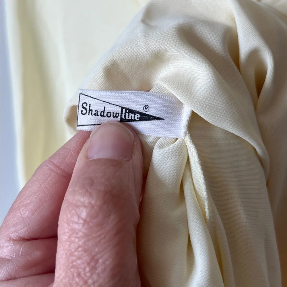 Vintage Shadowline Lace Trim Nightgown Medium Yellow Button Front Cottagecore ♠️